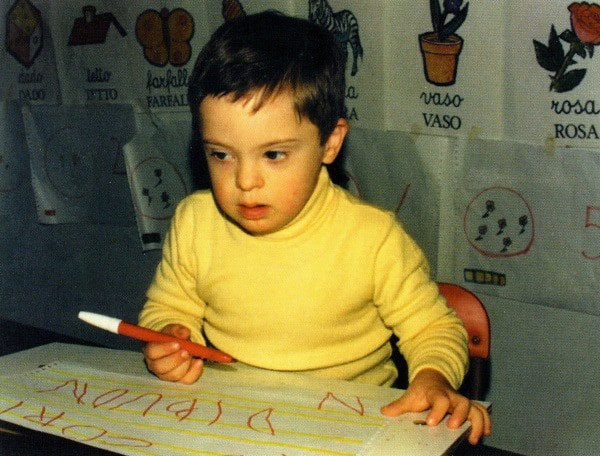 down-syndrome-francesco-writes-4-years-old